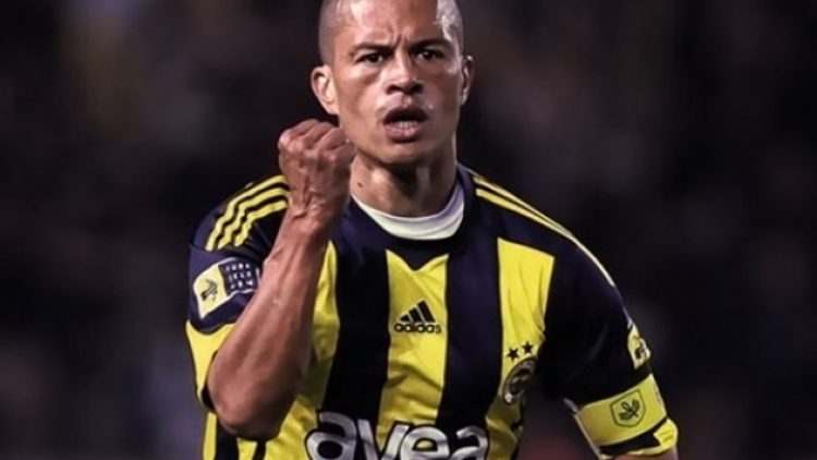 Alex’ten Aziz Yıldırım ve Aykut Kocaman açıklaması