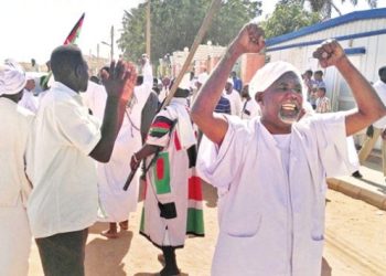 Sudan’da hükümet feshedildi: 1 yıl OHAL ilan edildi