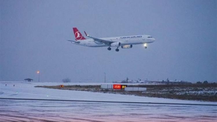 İstanbul’da uçuşa kar engeli