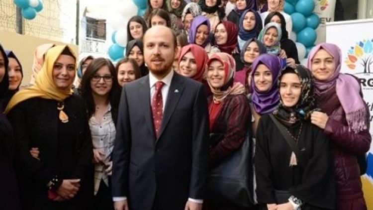 ‘Kayyım, belediyeye ait taşınmazları TÜRGEV’e devretti’