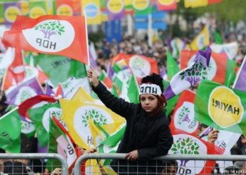 10 HDP’liden 8’inin oyu muhalefete