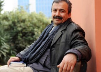 ​Sırrı Süreyya Önder: 31 Mart gecesinin ilgimi çeken tek bir tarafı olacak