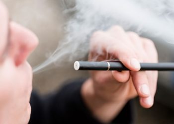 Elektronik sigara kalp krizi riskini artırıyor