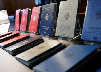 AB içinde vizesiz seyahat dönemi sona mı eriyor?