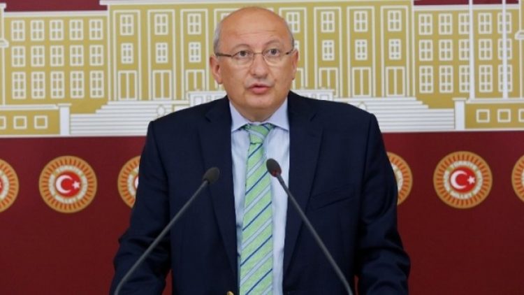 ‘Belediye başkanı kaymakamı sürdürdü’ iddiası