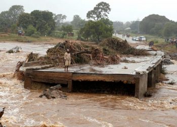 Mozambik kasırga ve sel altında: Ölü sayısı bini geçebilir