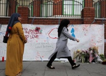 İngiltere’nin Birmingham şehrinde beş camiye saldırı