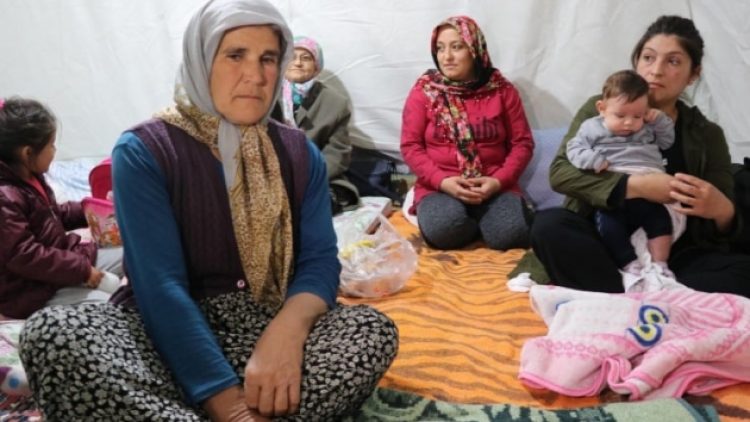 Denizli üç günde 862 kez sallandı