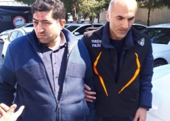 Turiste yaptıkları tepki toplayan taksi şoförü tutuklandı