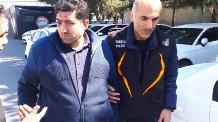 Turiste yaptıkları tepki toplayan taksi şoförü tutuklandı