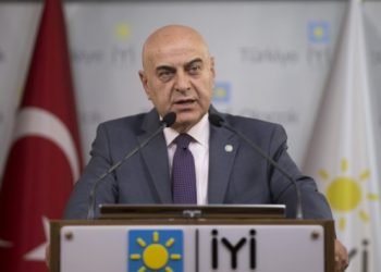 İktidarın millet iradesine saygısızlık yapmaya hakkı yok