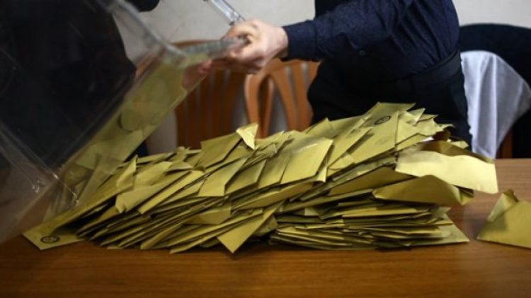 Barış Yarkadaş: Maltepe’de 12’ye çıkarılan Sandık Kurulu yeniden ikiye düşürüldü