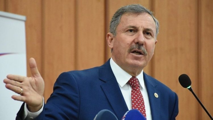 ​AKP’li o isim, Davutoğlu’nun ekibinde yer alacak