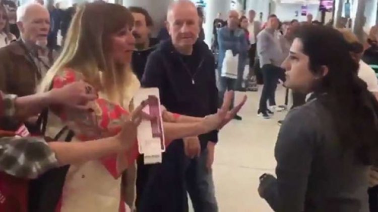 Hakarete maruz kalan havalimanı personeli işten mi atıldı?