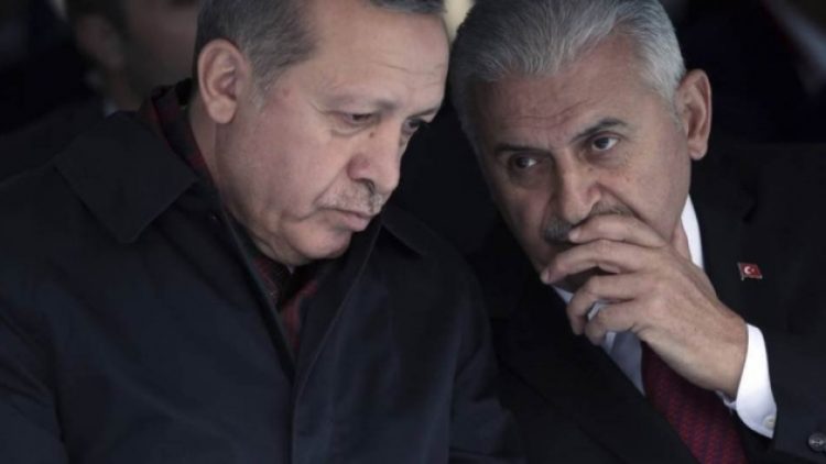 Deniz Zeyrek: YSK’dan AKP’ye seçim tarihi bile verildi