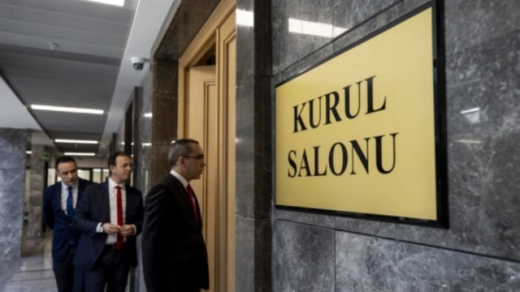 YSK’nın İstanbul seçimiyle ilgili karar oturumu başladı