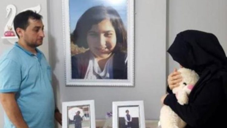 Rabia Naz’ın babasdan çok sert Anneler Günü mesajı