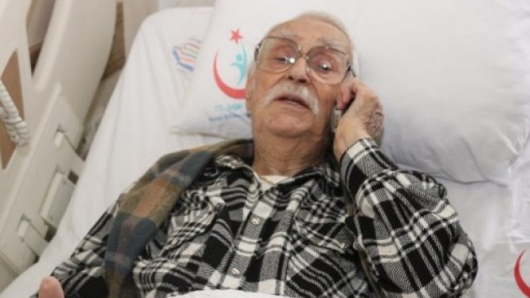 Eşref Kolçak hastaneye kaldırıldı