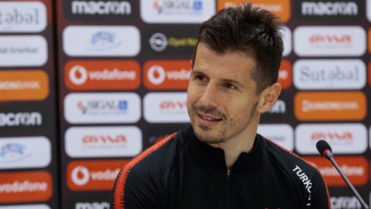 Başakşehir’den flaş Emre Belözoğlu açıklaması!