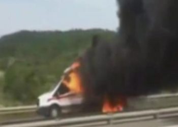 Üç aylık bebek ambulansta yanarak can verdi
