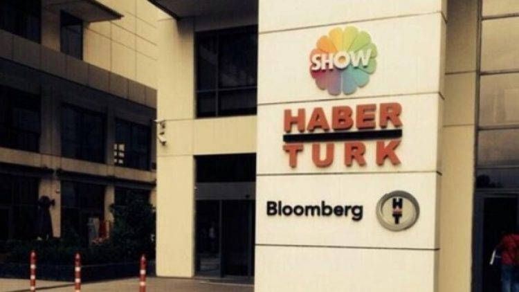 Habertürk’te çocukların üzerine televizyon devrildi