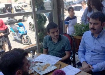 Bakan Kurum’u zorlayan matematik sorusu; eşinden yardım aldı