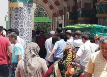 Seçim tartışmasında akrabasını öldürdü
