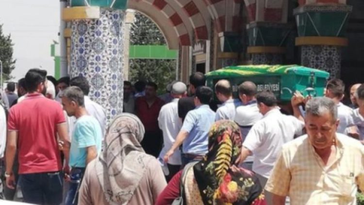 Seçim tartışmasında akrabasını öldürdü