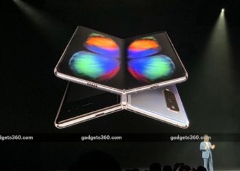 ​’Samsung’dan katlanabilir telefona bir erteleme daha’