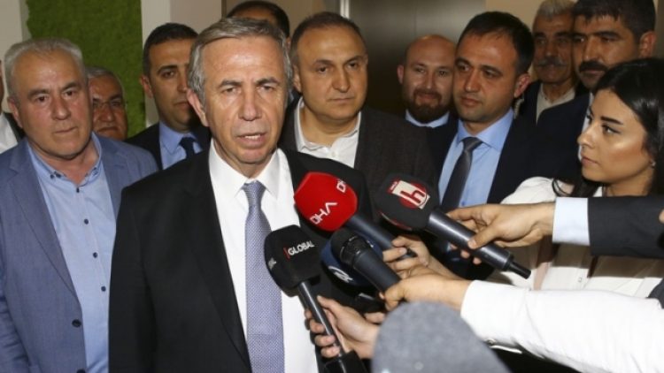 Mansur Yavaş vatandaştan neden özür diledi?
