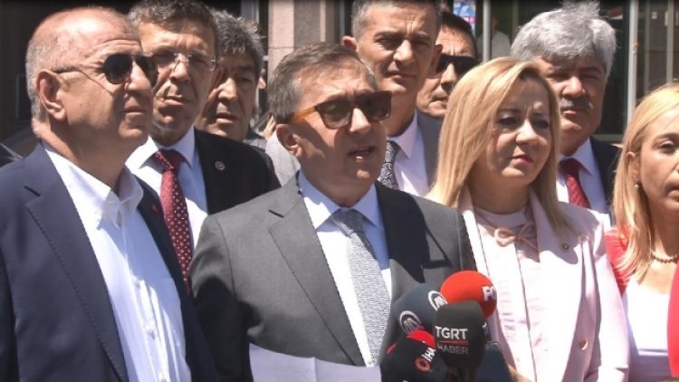 İyi Parti’den seçim öncesi Öcalan’ın ekrana çıkaran TRT’ye suç duyurusu