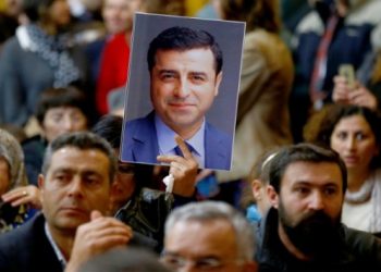 Selahattin Demirtaş’a şarkı: Umudumuz Demirtaş