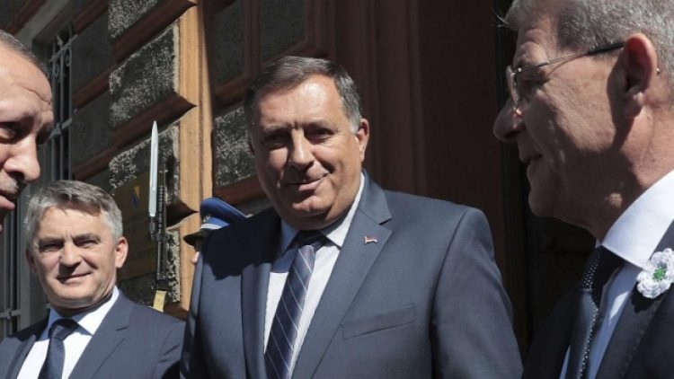 ​Erdoğan’ın korumaları yine kriz çıkardı: ‘Gözaltına alınmayı hak ettiler’