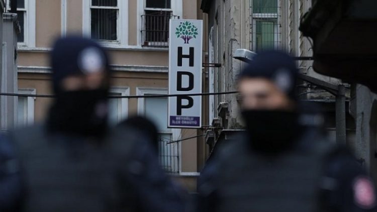 Kars’ta operasyon: HDP’li yöneticilerin de olduğu 12 kişi gözaltına alındı