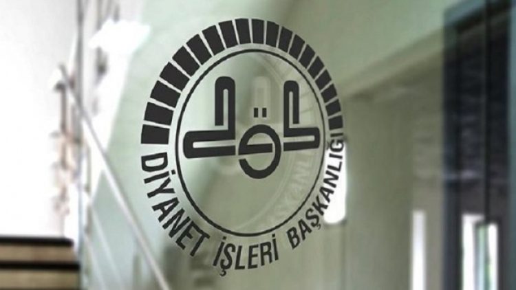 Diyanet’ten erkeklere: Dar giyinmeyin