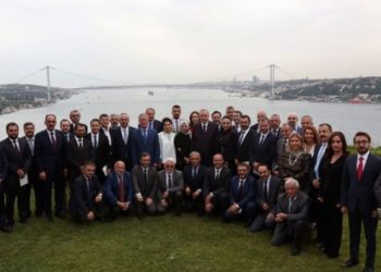 Erdoğan’dan yandaş medyaya “Yeni partileri görmeyin” talimatı