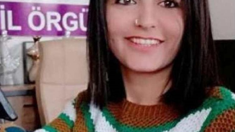 Kayyım darbesini haberleştiren gazetecilere çıplak arama