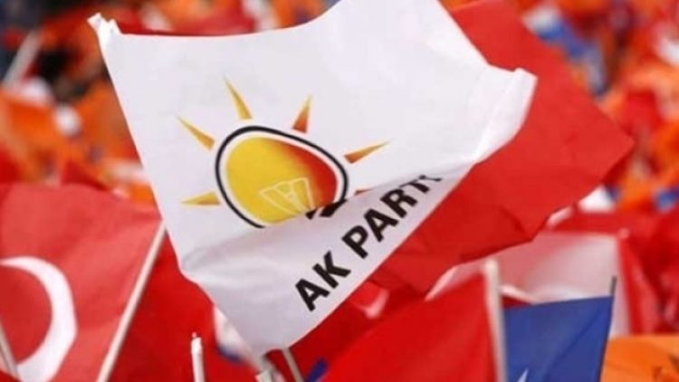 ​AKP’de kan kaybı: İki ayda on binlerce kişi partiden ayrıldı