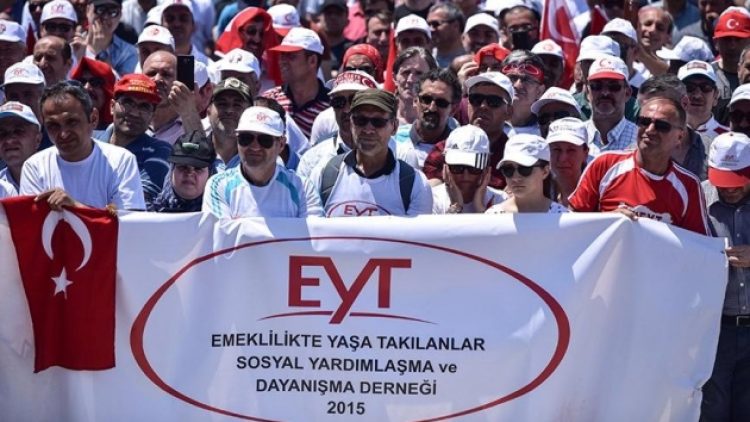 EYT’liler meydanlara iniyor
