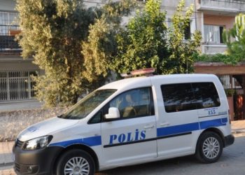 Ayrıldığı eşini pompalı tüfekle öldürdü