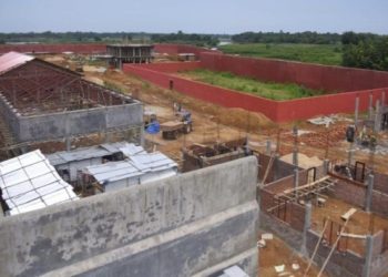 Hindistan’da 2 milyon kişi için gözaltı kampları inşa ediliyor