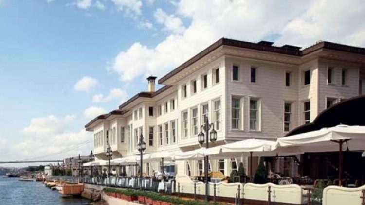 Ünal Aysal’ın icralık olan ‘otel yalısı’ Erdoğan’a yakın iş adamına gidiyor