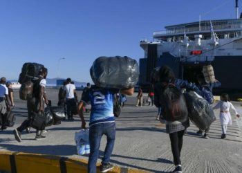 ​Yunanistan, 10 bin göçmeni Türkiye’ye geri gönderme planını açıkladı