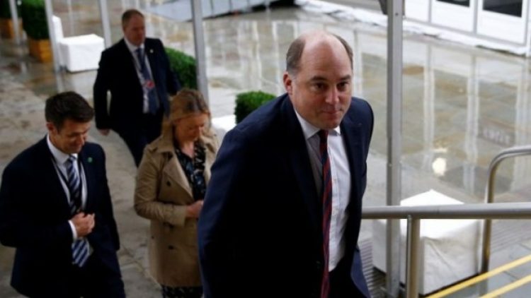 İngiltere’den harekâta destek silah ambargosuna itiraz