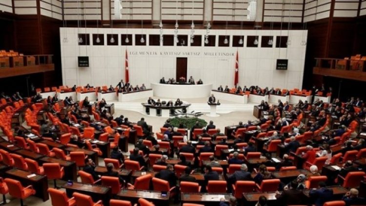 Yargı Reformu Paketi mecliste onaylanarak yasalaştı