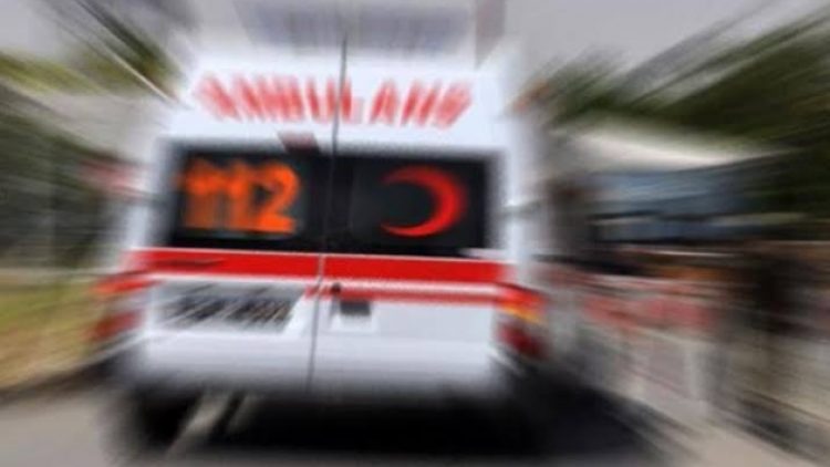 İntihar etmek isteyen kadın yoldan geçen adamın üstüne düştü