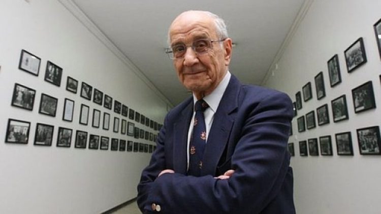 Eski Dışişleri Bakanı Soysal vefat etti