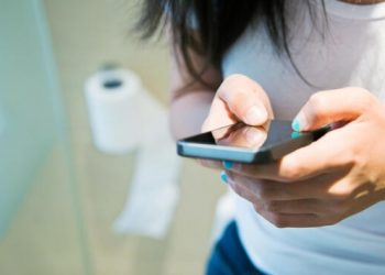 Banyoda telefonla konuştu, elektrik akımına kapılıp hafızasını kaybetti