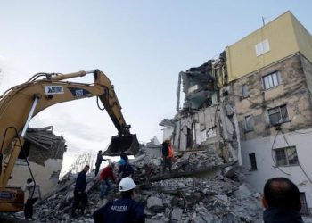 Arnavutluk’ta 6.4 büyüklüğünde deprem: En az 3 ölü