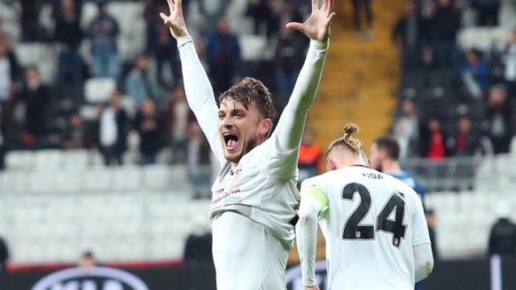 Beşiktaş 90’da uyandı